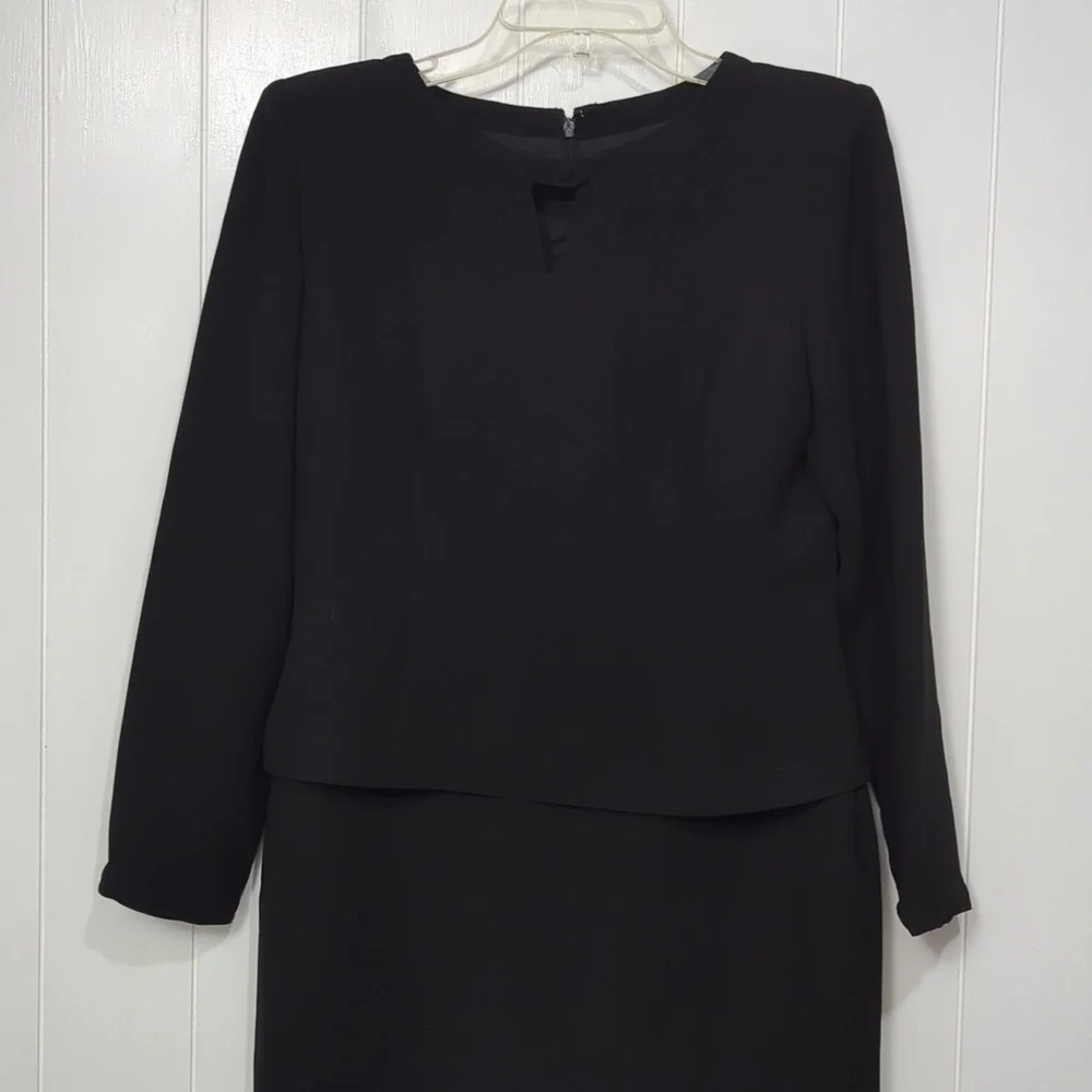 Vintage Maggy London Petites Black Dress With Arm Pads